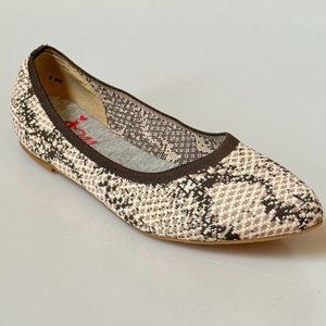 Jellypop Shoes CHAMPS Taupe Snake Print Knit Pointed Toe Flats Women's 8.5
